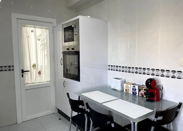 3 En Plaza De Espana 6pax Vigo