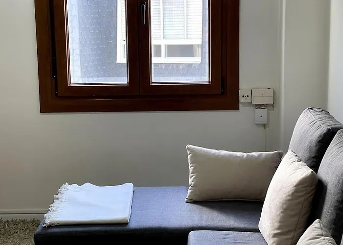 3 En Plaza De Espana 6pax *