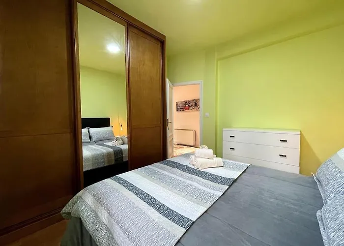 3 En Plaza De Espana 6pax *